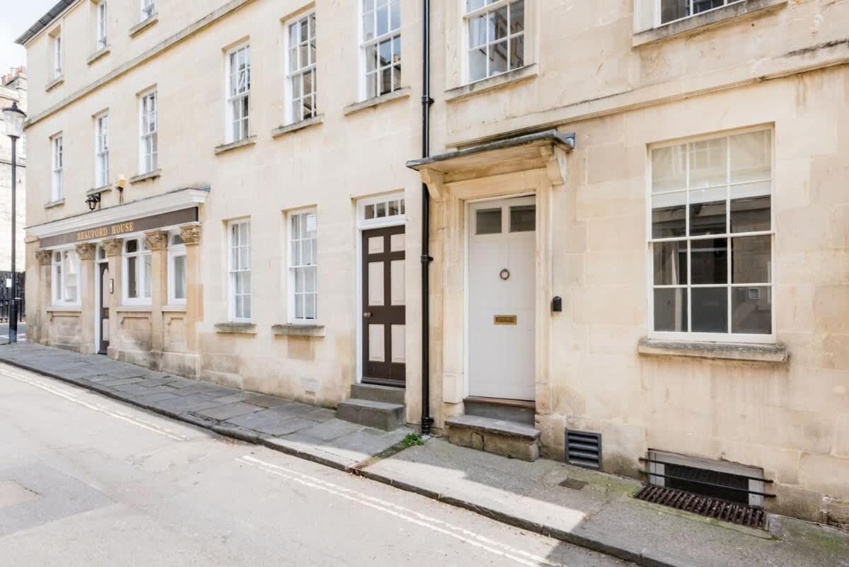 Central Georgian Townhouse With Free Parking Bath Eksteriør billede