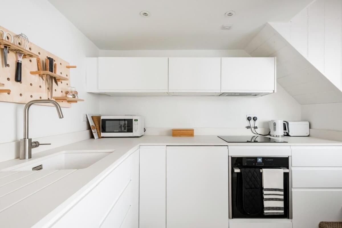 Central Georgian Townhouse With Free Parking Bath Eksteriør billede