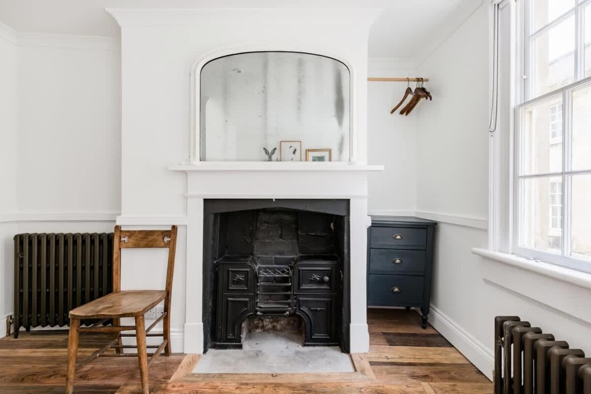 Central Georgian Townhouse With Free Parking Bath Eksteriør billede