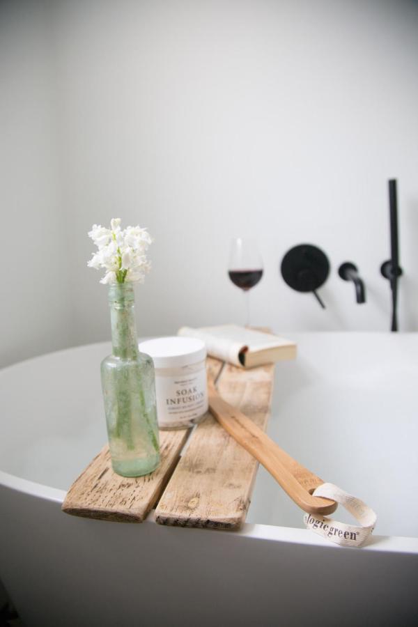 Central Georgian Townhouse With Free Parking Bath Eksteriør billede